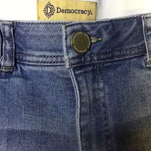 ✨Democracy Absolution Size 14 Light Denim Jeans  SAC727